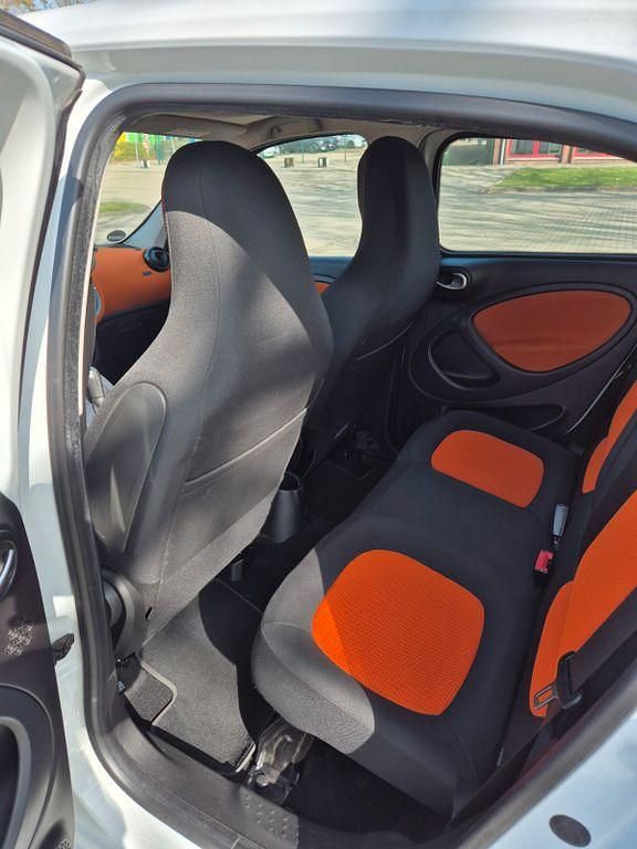 Gebraucht Smart ForFour 71 PS (52 kW) 2015 Weiß Kleinwagen
