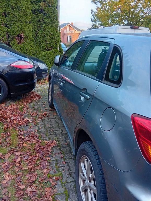 Gebraucht Mitsubishi ASX Invite 117 PS (86 kW) 2011 SUV