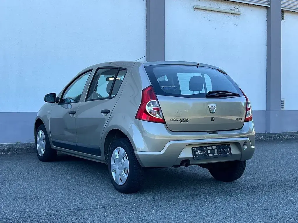 Gebraucht Dacia Sandero Ambiance 75 PS (55 kW) 2009 Grau Limousine