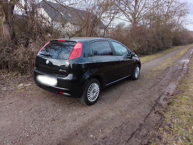 Gebraucht Fiat Punto 65 PS (47 kW) 2008 Schwarz Kleinwagen