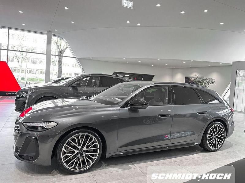 Neu Audi A5 Sport 252 PS (185 kW) 2025 Grau Coupé