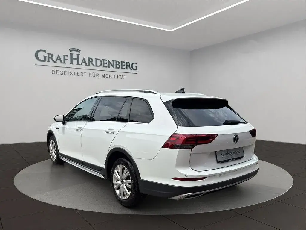 Gebraucht VW Golf Alltrack 200 PS (147 kW) 2022 Weiß Kombi