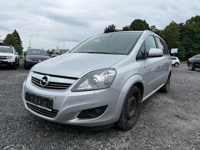Silber Gebraucht 2012 Opel Zafira Family Van / Kleinbus | 2.799 € (Superpreis) - Bild 1/4