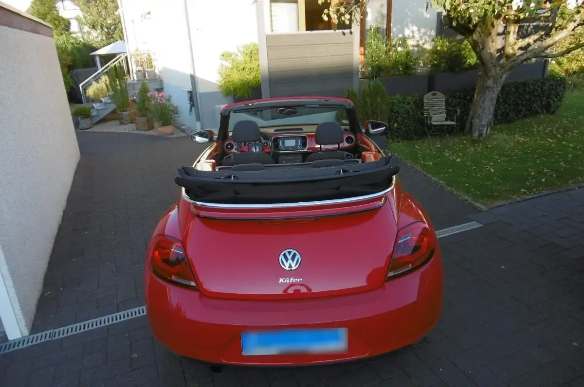 Gebraucht VW Beetle 105 PS (77 kW) 2013 Rot Kleinwagen