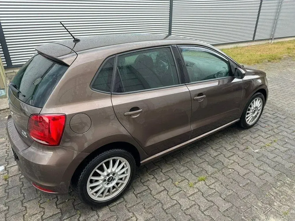 Gebraucht VW Polo 90 PS (66 kW) 2017 Braun Kleinwagen