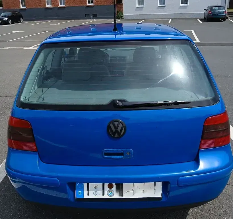 Gebraucht VW Golf IV 75 PS (55 kW) 2000 Blau Limousine