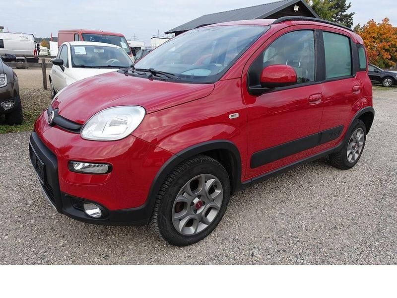 Rot Gebraucht 2016 Fiat Panda 4x4 Rock Kleinwagen | 7.950 € (Fairer Preis) - Bild 1/4