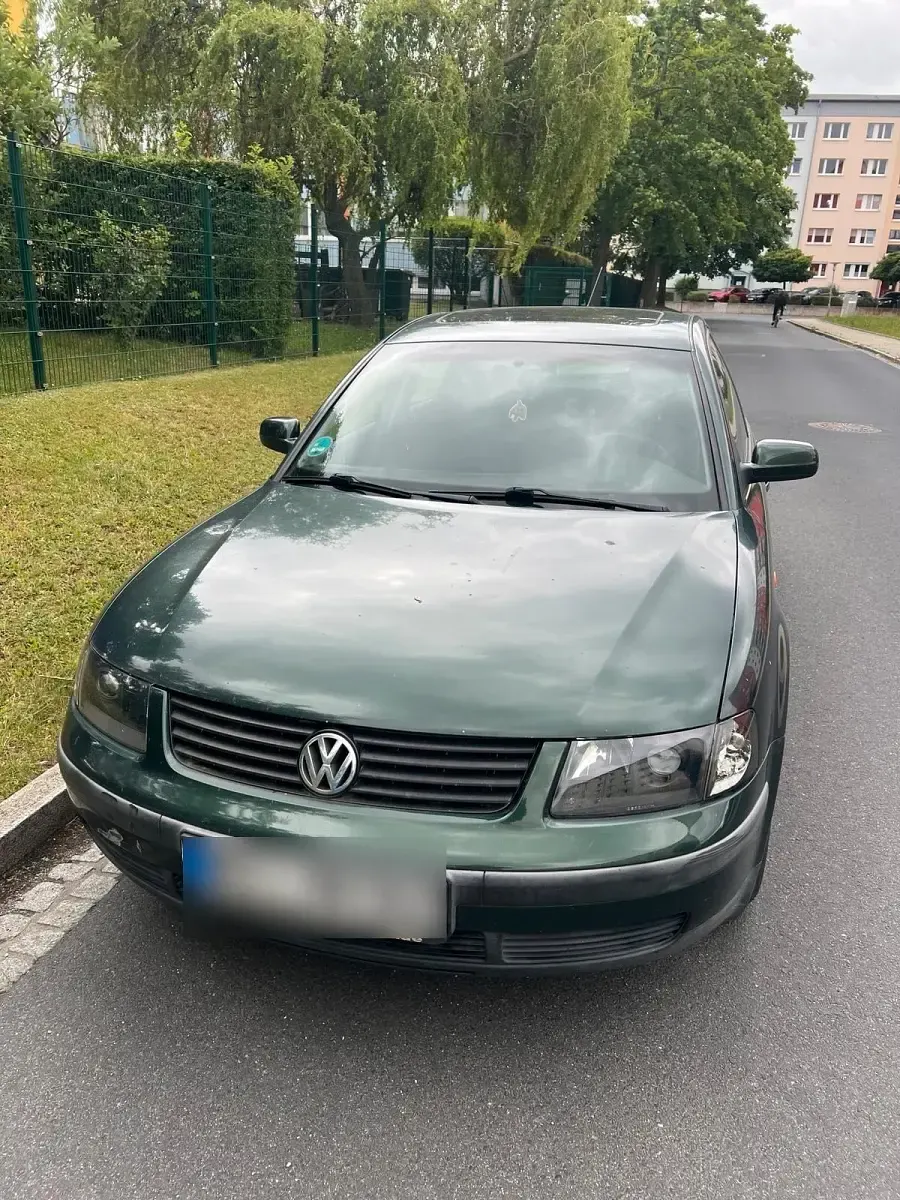 Gebraucht VW Passat 102 PS (75 kW) 1997 Grün Limousine