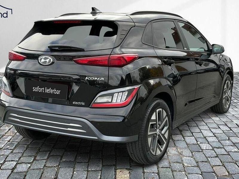 Gebraucht Hyundai Kona Trend 100 kW (136 PS) 2021 Schwarz SUV