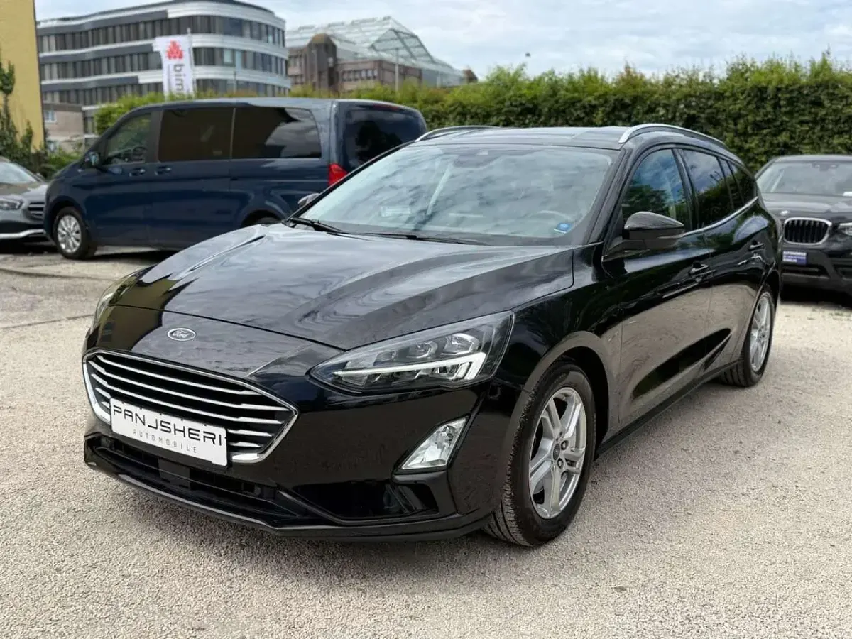 Gebraucht Ford Focus Cool & Connect 150 PS (110 kW) 2020 Obsidianschwarz metallic Kombi