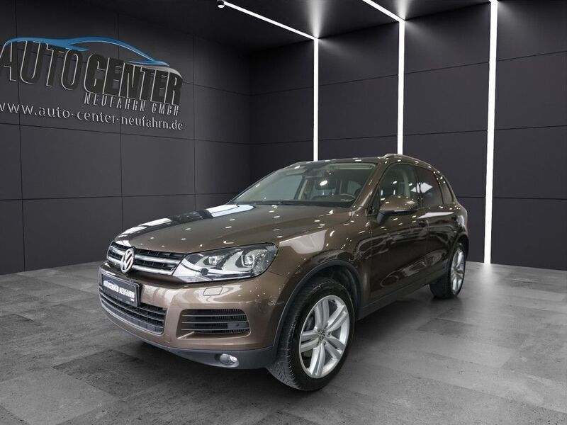 Braun Gebraucht 2011 VW Touareg SUV | 15.980 € (Teuer) - Bild 1/4