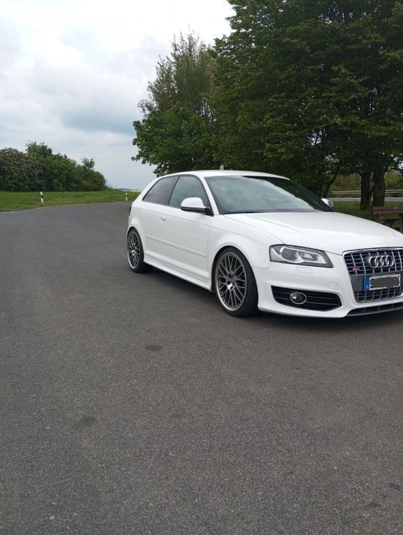 Weiß Gebraucht 2009 Audi S3 Performance Limousine | 19.500 € (Teuer) - Bild 1/4