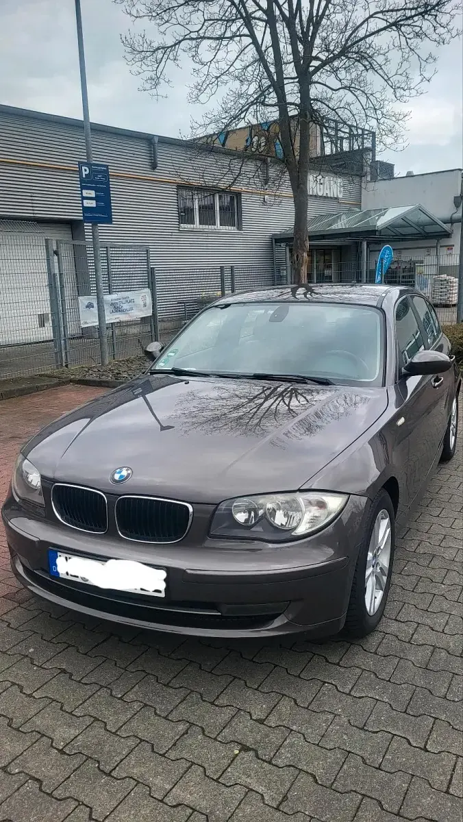 Gebraucht BMW 118 143 PS (105 kW) 2008 Braun Kleinwagen