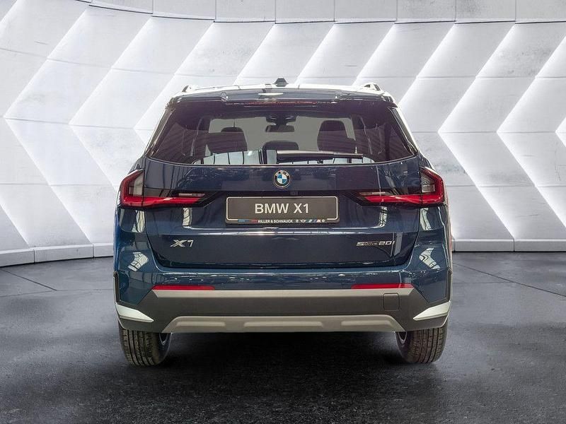 Neu BMW X1 Performance 156 PS (114 kW) 2026 Night dusk blue SUV