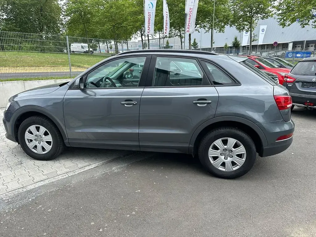 Gebraucht Audi Q3 Comfort 150 PS (110 kW) 2016 Grau SUV
