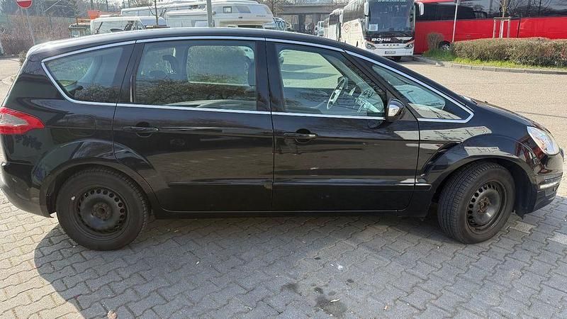 Gebraucht Ford S-MAX Titanium 160 PS (117 kW) 2011 Schwarz Van / Kleinbus