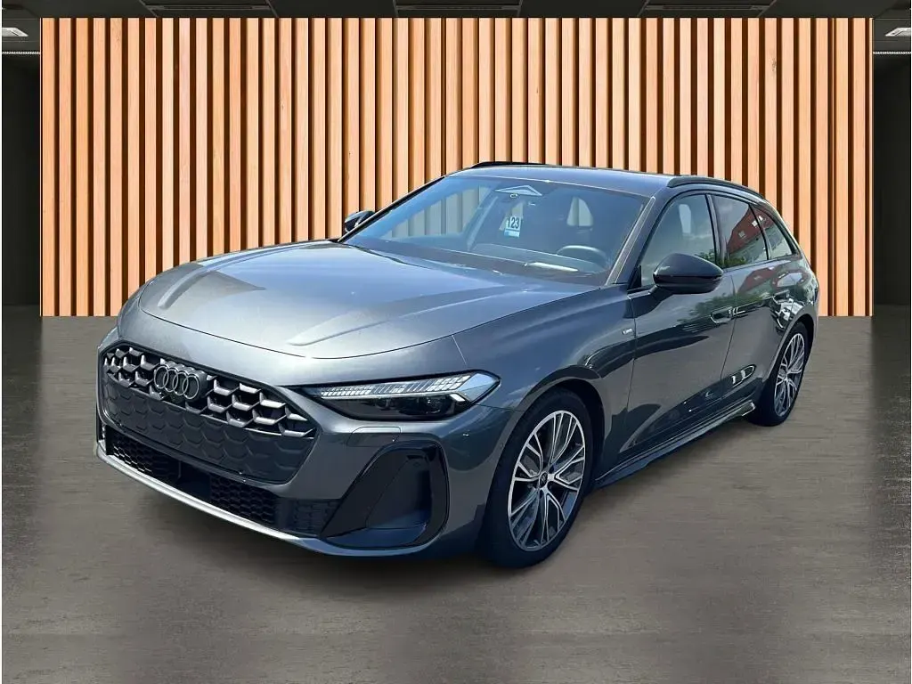 Gebraucht Audi A5 S-line plus 204 PS (150 kW) 2025 Gelb daytona grau (metallic) Kombi