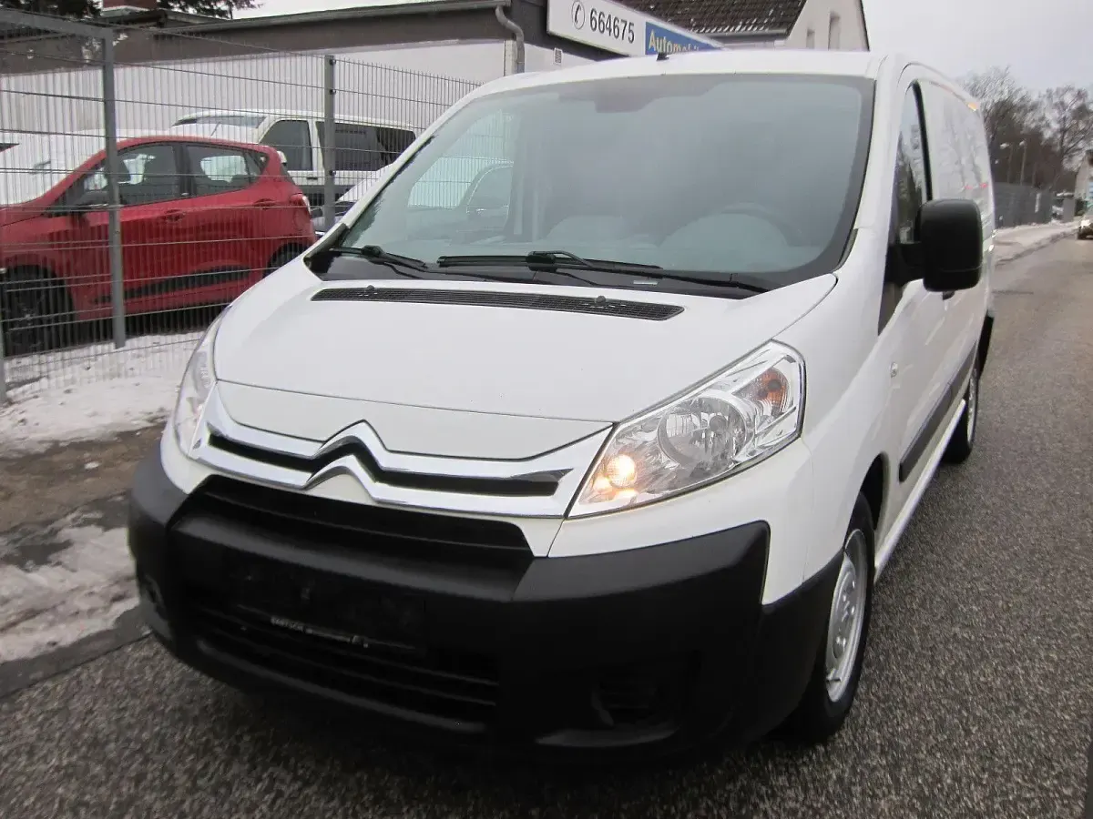 Usado Citroën Jumpy 128 HP (94 kW) 2016 Branco Monovolume