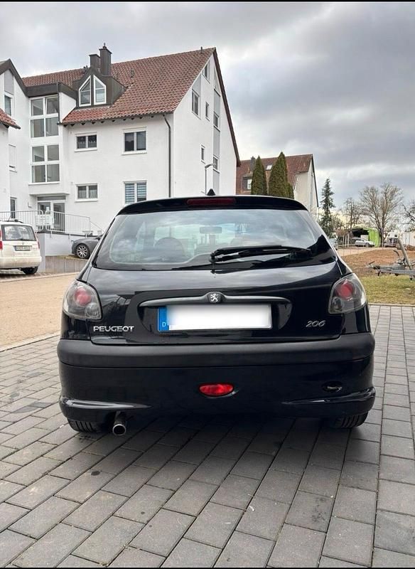 Gebraucht Peugeot 206 109 PS (80 kW) 2001 Schwarz Kleinwagen