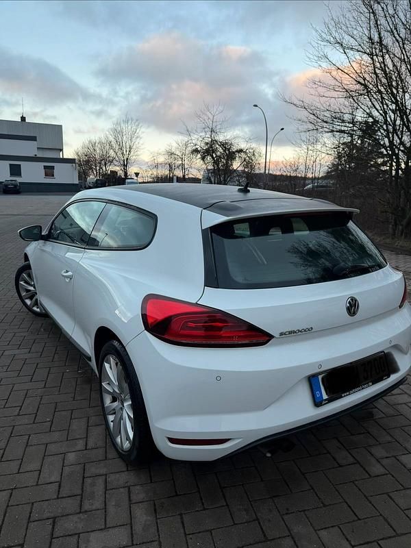 Gebraucht VW Scirocco 125 PS (91 kW) 2014 Weiß Coupé