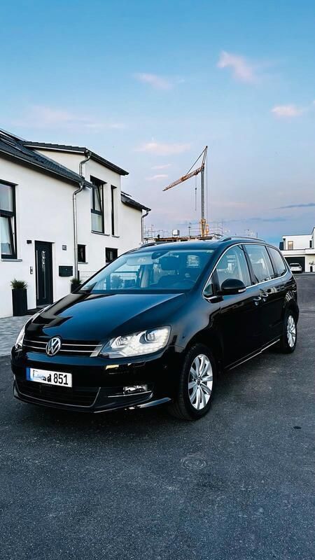Schwarz Gebraucht 2016 VW Sharan Van / Kleinbus | 17.500 € (Superpreis) - Bild 1/4