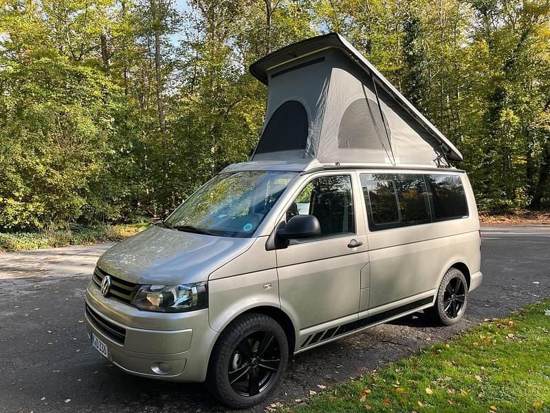 Beige Gebraucht 2011 VW T5 Van | 24.999 € - Bild 1/4