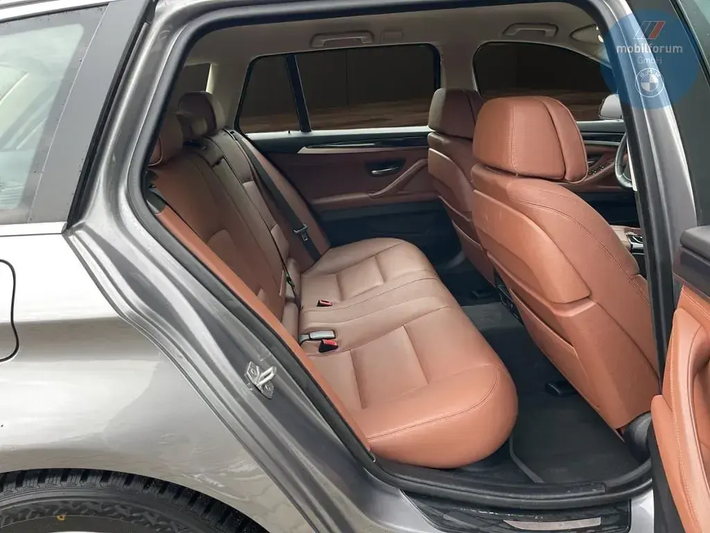 Gebraucht BMW 530 258 PS (189 kW) 2016 Grau Kombi