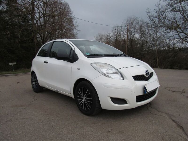 Gebraucht Toyota Yaris Cool 101 PS (74 kW) 2009 Weiß Kleinwagen