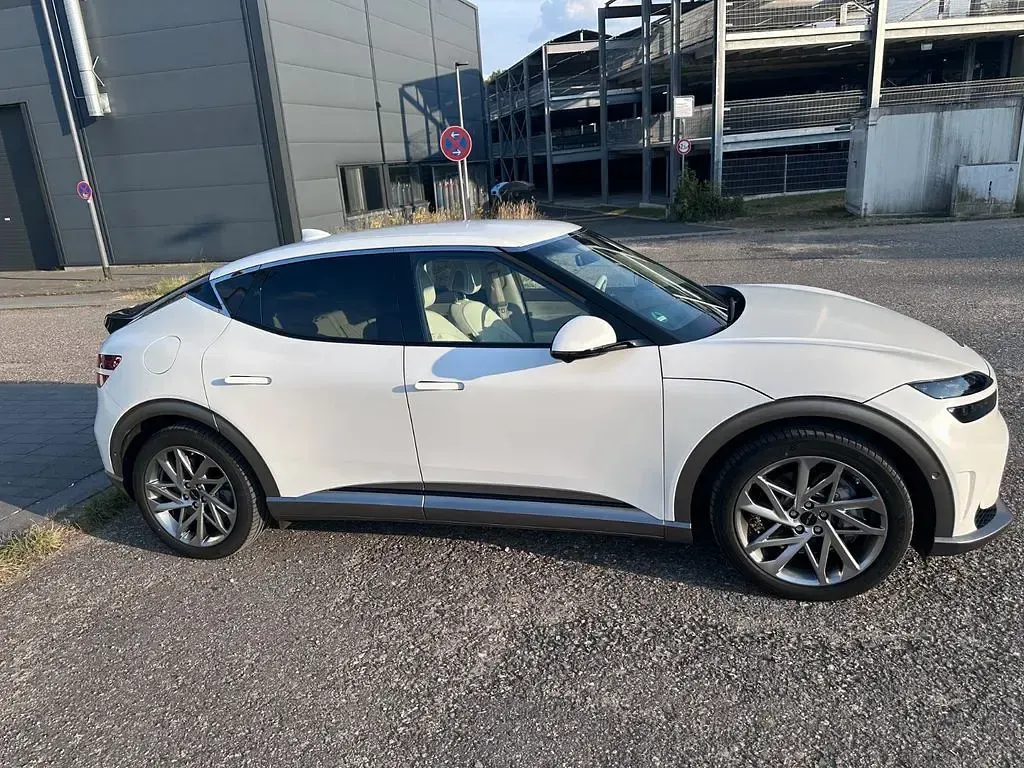 Gebraucht Genesis GV60 Sport 233 kW (318 PS) 2022 Weiß SUV