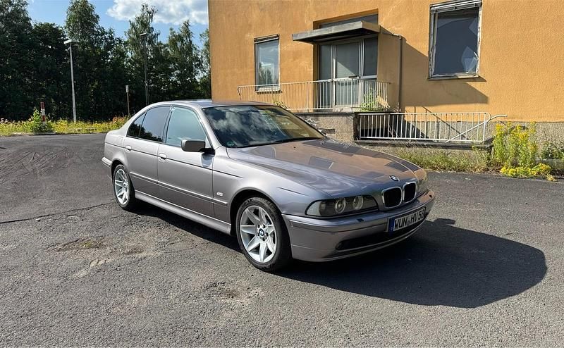 Silber Gebraucht 2001 BMW 525 Limousine | 5.699 € (Fairer Preis) - Bild 1/4