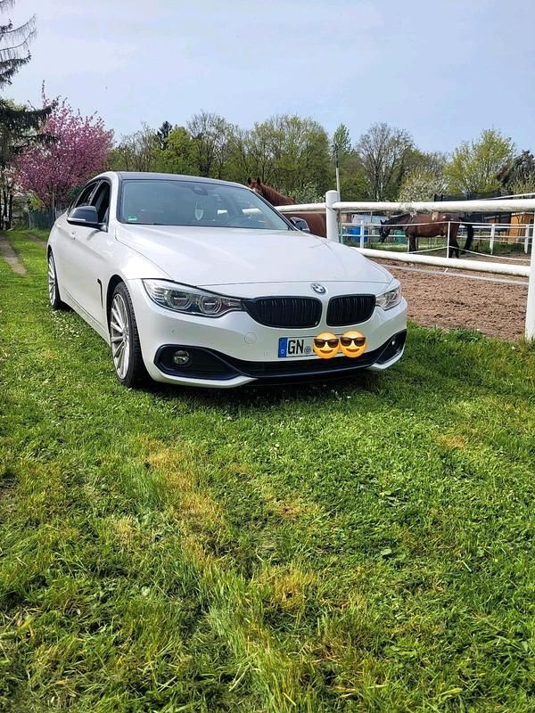 Weiß Gebraucht 2015 BMW 420 Coupé | 19.600 € (Fairer Preis) - Bild 1/4
