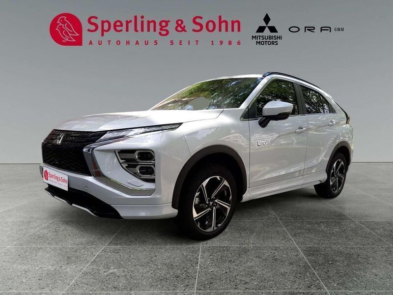Weiß Gebraucht 2022 Mitsubishi Eclipse Cross Top SUV | 28.990 € (Etwas zu teuer) - Bild 1/4