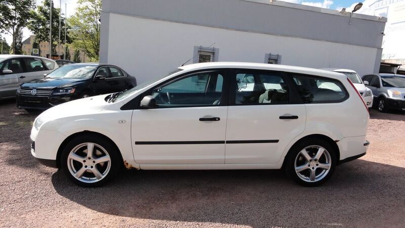 Gebraucht Ford Focus 116 PS (85 kW) 2005 Weiß Kombi