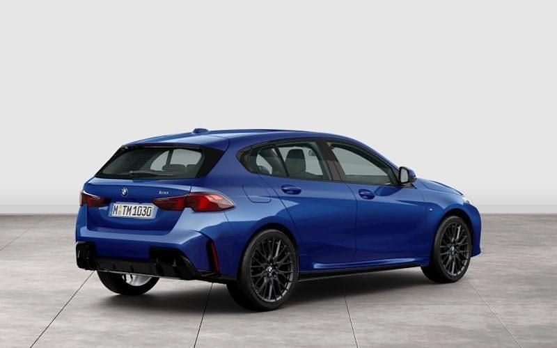 Gebraucht BMW 120 Shadowline 170 PS (125 kW) 2025 Blau Kleinwagen