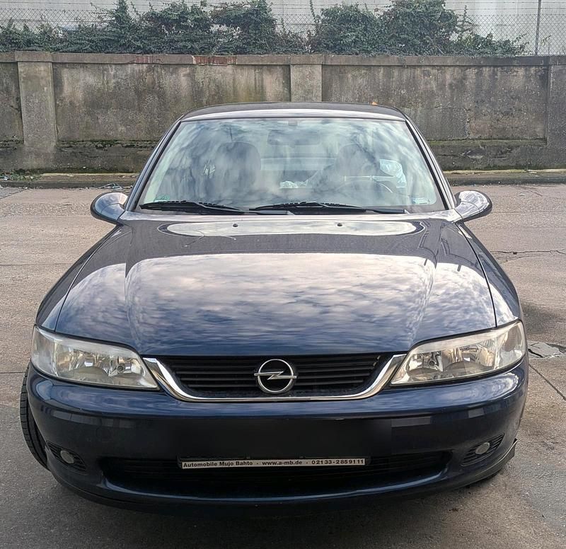 Blau Gebraucht 1999 Opel Vectra Limousine | 1.999 € (Fairer Preis) - Bild 1/4