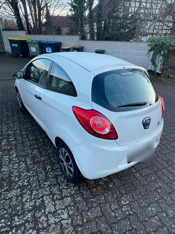 Gebraucht Ford Ka 69 PS (50 kW) 2012 Weiß Kleinwagen
