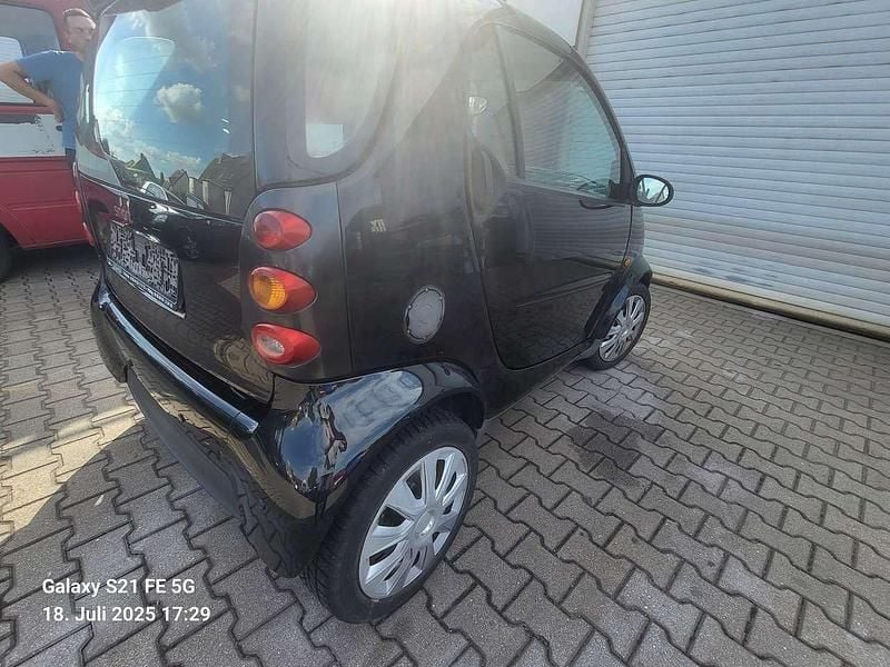 Gebraucht Smart ForTwo Coupé Basis 50 PS (36 kW) 2005 Schwarz Kleinwagen