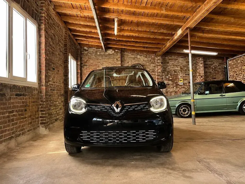 Gebraucht Renault Twingo Vibes 60 kW (82 PS) 2021 Schwarz Kleinwagen