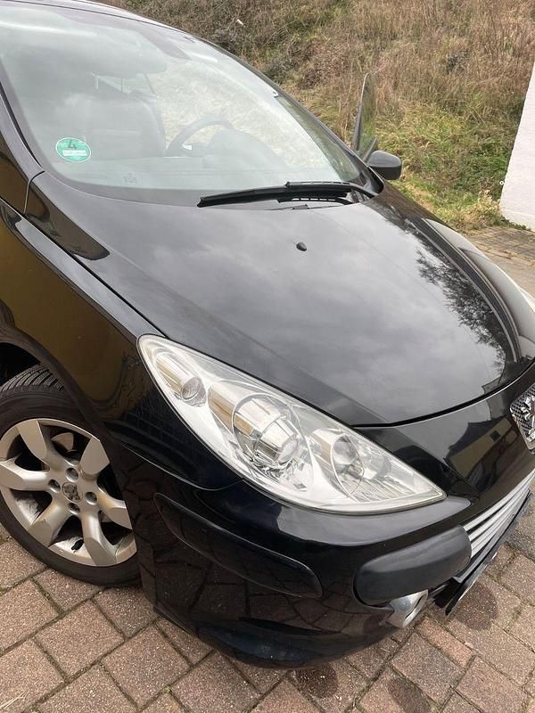 Gebraucht Peugeot 307 CC 140 PS (102 kW) 2006 Schwarz Cabrio