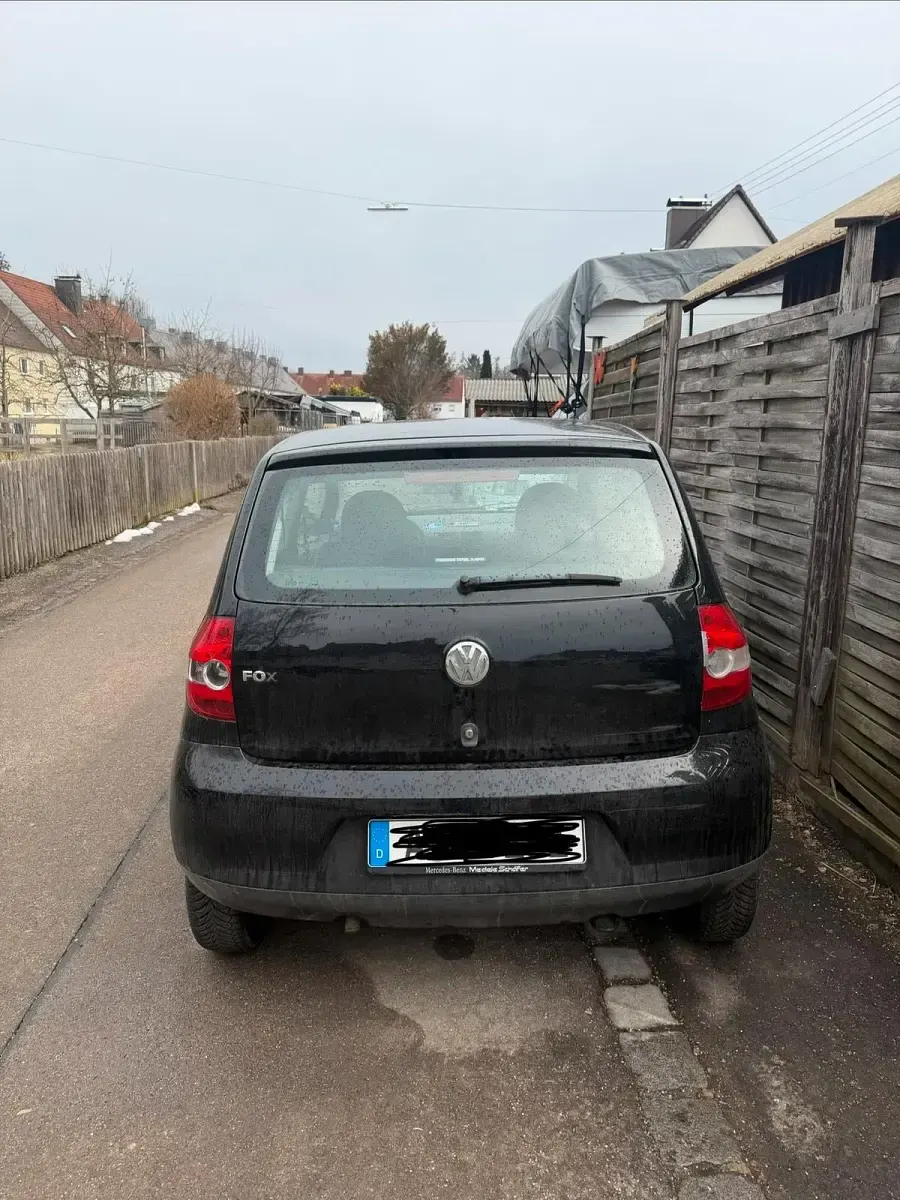 Gebraucht VW Fox 45 PS (33 kW) 2004 Schwarz Kleinwagen