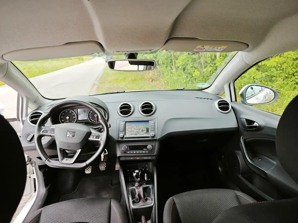 Gebraucht Seat Ibiza FR 110 PS (80 kW) 2016 Weiß Kleinwagen