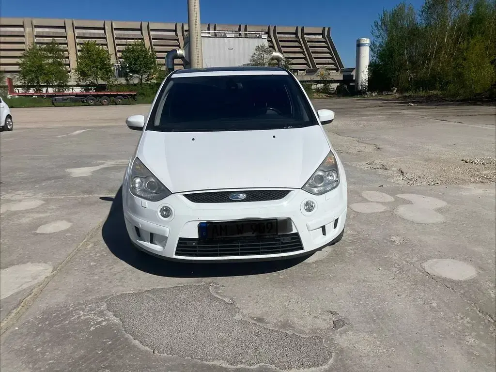 Gebraucht Ford S-MAX Titanium 175 PS (128 kW) 2009 Weiß Van / Kleinbus