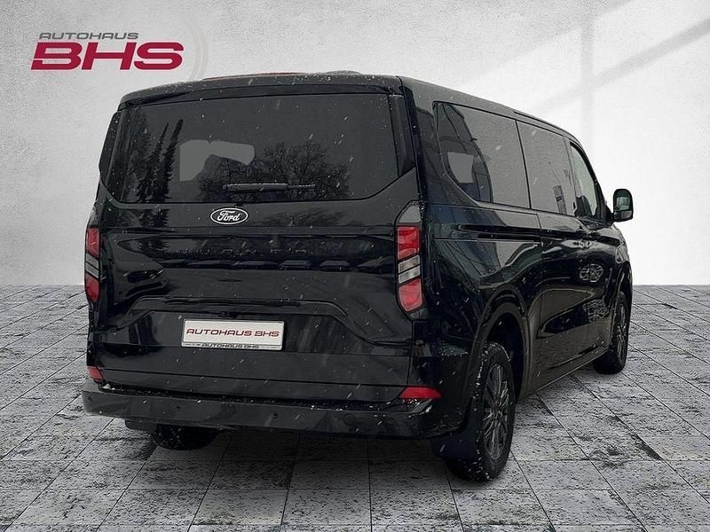 Neu Ford Tourneo Titanium 170 PS (125 kW) 2025 Obsidianschwarz metallic (schwarz) Van / Kleinbus