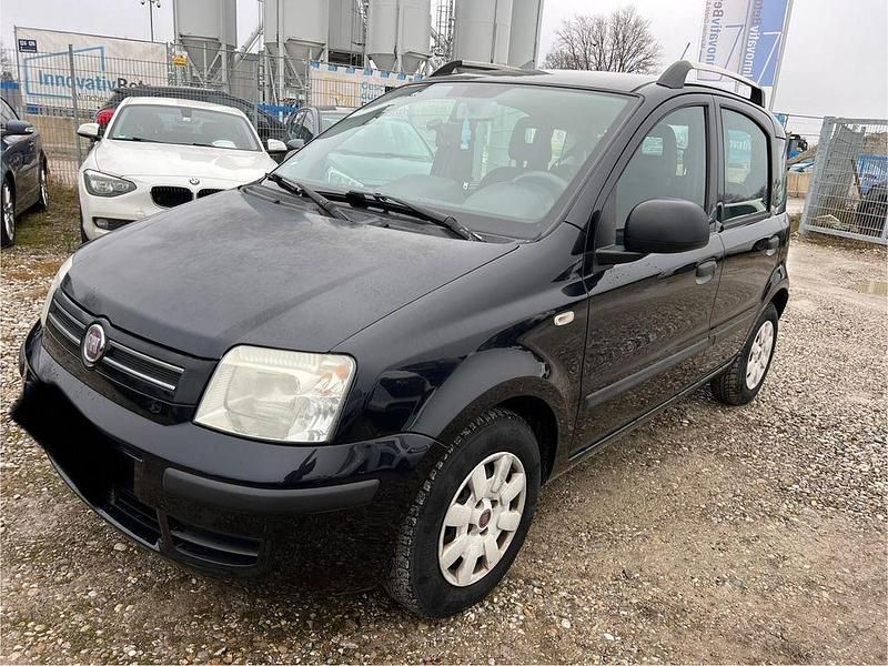 Schwarz Gebraucht 2012 Fiat Panda Dynamic Limousine | 2.400 € (Fairer Preis) - Bild 1/4