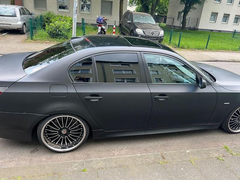 Gebraucht BMW 530 Performance 231 PS (169 kW) 2004 Schwarz Limousine