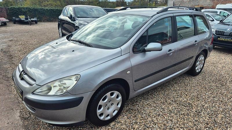 Grau Gebraucht 2005 Peugeot 307 Filou Kombi | 2.650 € (Fairer Preis) - Bild 1/4