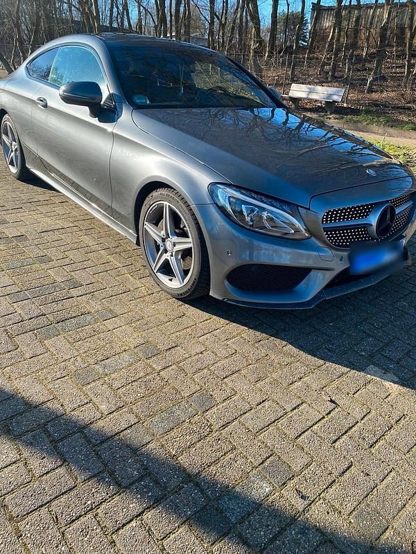 Gebraucht Mercedes 220 170 PS (125 kW) 2016 Grau Coupé
