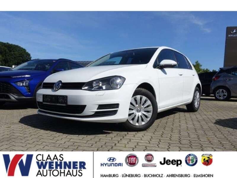 Weiß Gebraucht 2015 VW Golf VII Trendline Limousine | 13.990 € (Teuer) - Bild 1/4