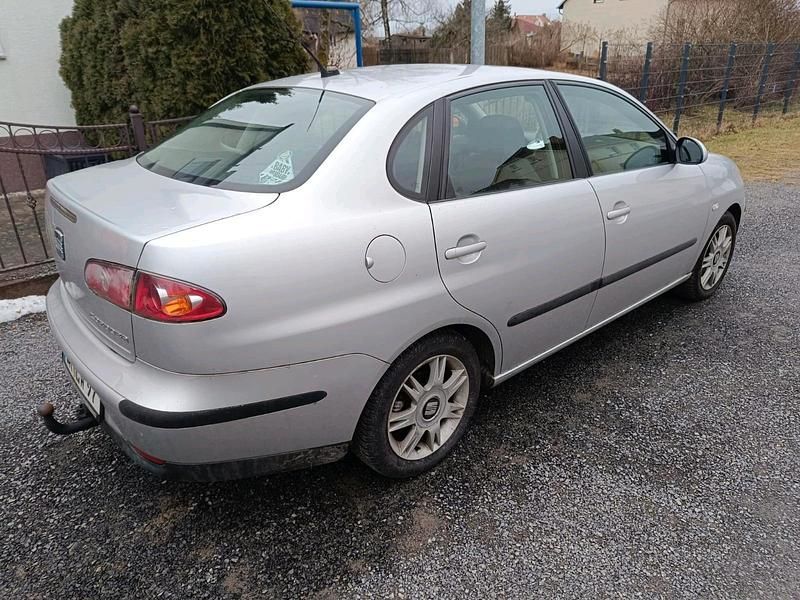 Gebraucht Seat Cordoba 101 PS (74 kW) 2004 Silber Limousine