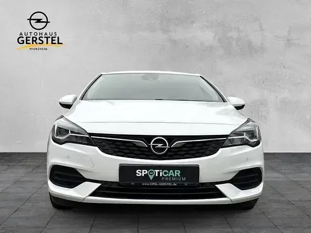 Gebraucht Opel Astra Elegance 145 PS (106 kW) 2020 Weiß Limousine
